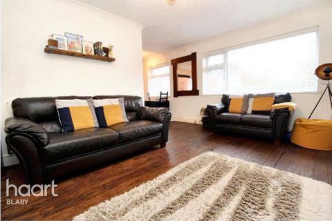 3 bedroom semi-detached bungalow for sale, Walnut Way, Leicester