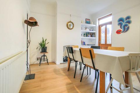 undefined, Green Avenue, London W13