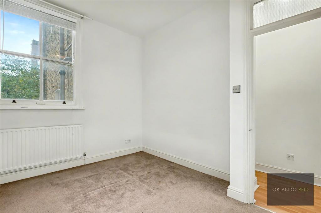 41 A Kimberley Road SW9 9 DQ-6.jpg