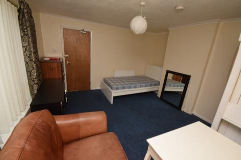 undefined, Redhall Drive, Hatfield AL10