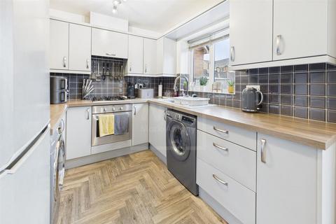 3 bedroom end of terrace house for sale, Regency Square, Warrington, WA5