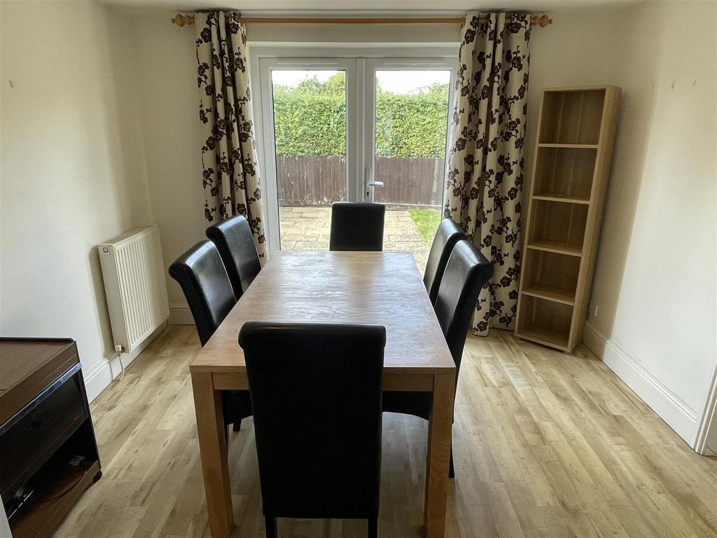 Dining room.JPG