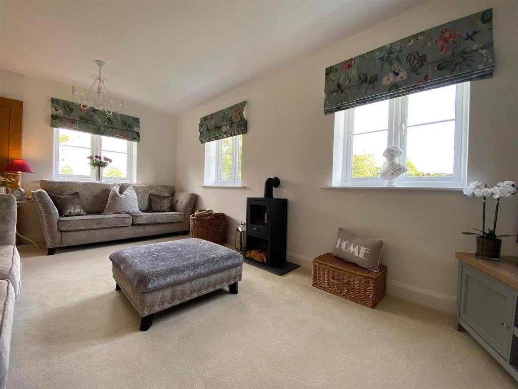 Living Room.jpg