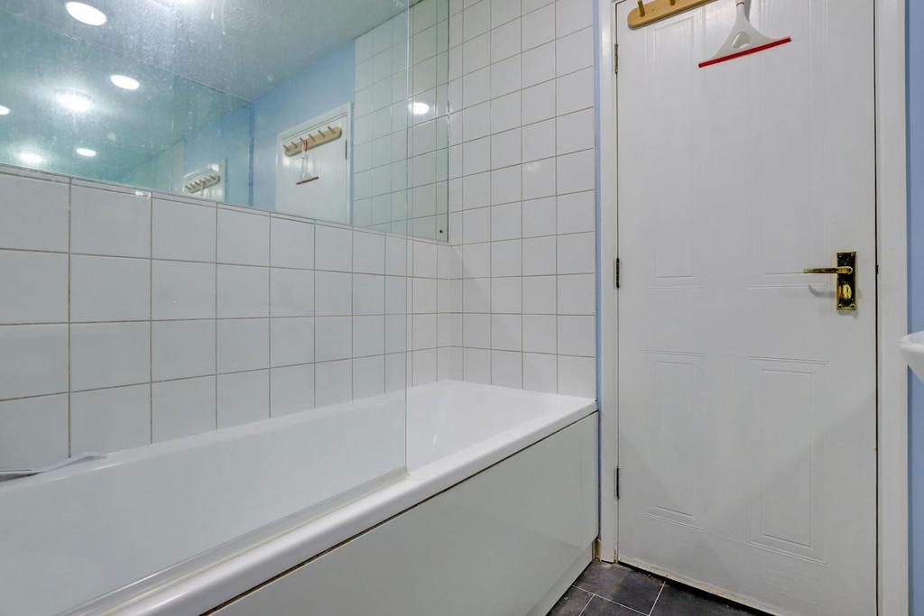 13-9e68 JHProp World - 75 Montana Gardens - 37-mediu