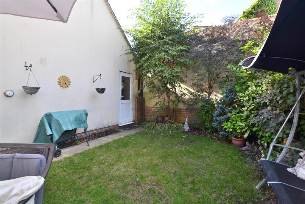 Garden 1.JPG