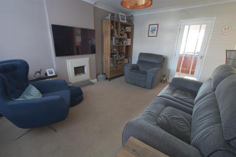 3 bedroom semi-detached house for sale, Copperfield, Billericay CM11