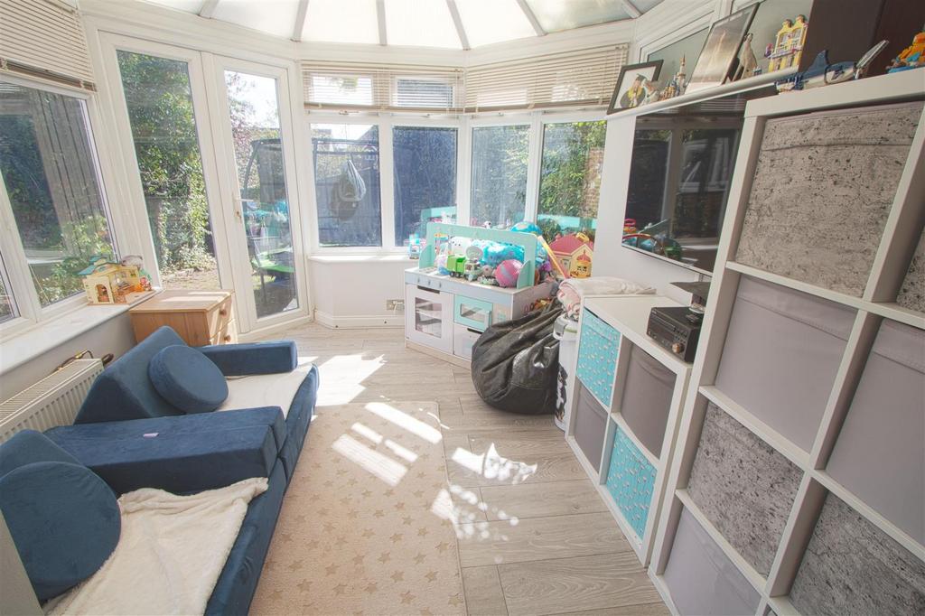 DINER CONSERVATORY.jpg
