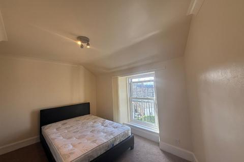 2 bedroom flat to rent, Leith Walk, Leith, Edinburgh, EH6