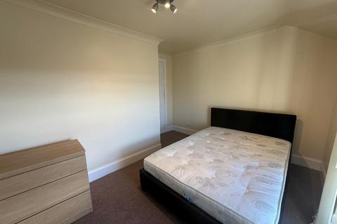 2 bedroom flat to rent, Leith Walk, Leith, Edinburgh, EH6