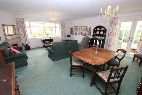8 Clarel Close, Penistone, Sheffield, S36 6FZ