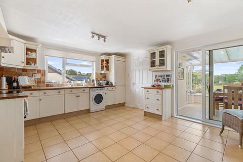 2 Warrens Field, Camelford, PL32 9YS