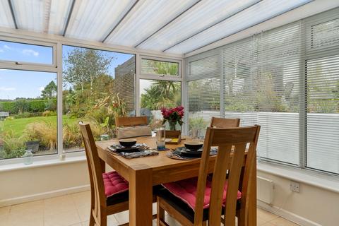 2 Warrens Field, Camelford, PL32 9YS