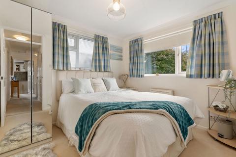2 Warrens Field, Camelford, PL32 9YS