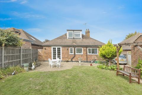 16 Orchard Close, Longfield, DA3 7JP
