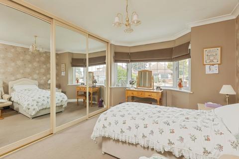 16 Orchard Close, Longfield, DA3 7JP
