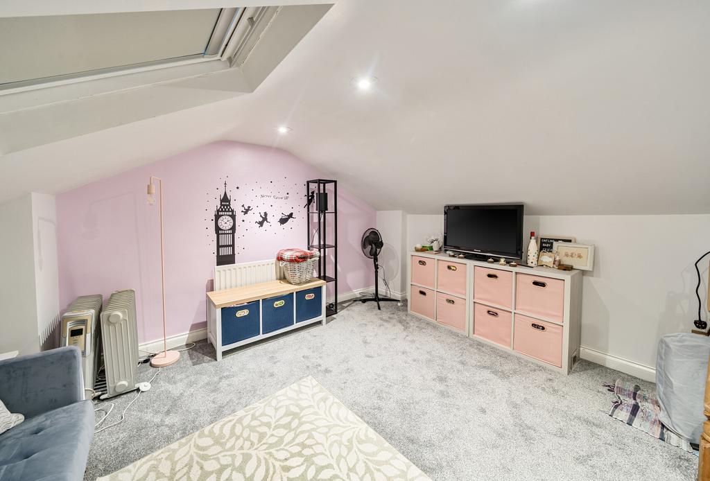 1348290-3-68baa7e...