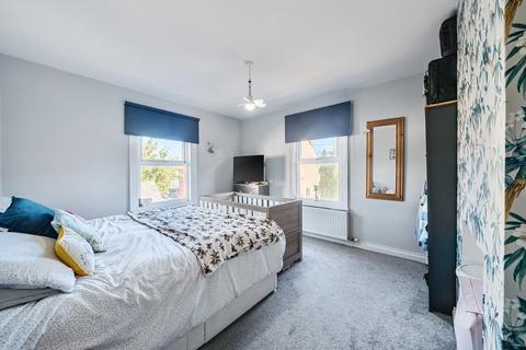 2 bedroom maisonette for sale, Naunton Parade, Gloucestershire GL53