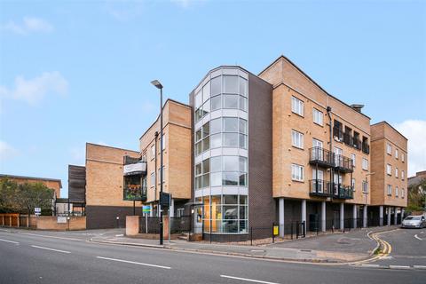 undefined, Hanworth Road, Hounslow TW3