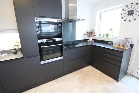 3 bedroom bungalow for sale, Love Lane, Cowes PO31