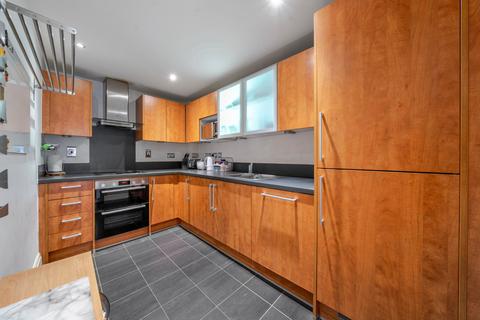 2 bedroom flat for sale, Royal Quarter, Seven Kings Way, Kingston upon Thames, KT2