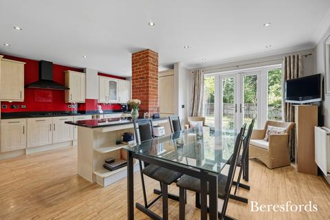 6 bedroom detached house for sale, Fitzwalter Road, Flitch Green, CM6