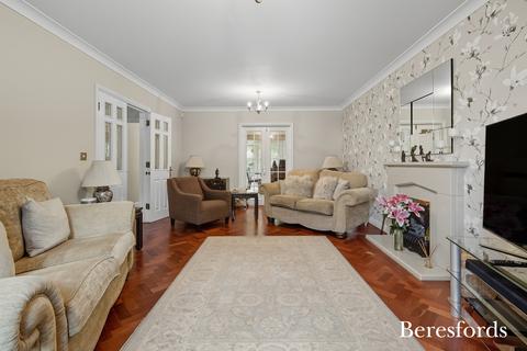 6 bedroom detached house for sale, Fitzwalter Road, Flitch Green, CM6