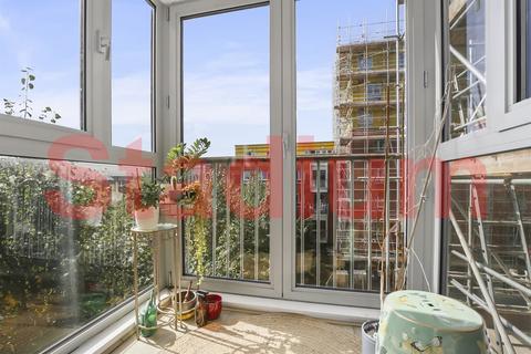 2 bedroom property for sale, Vizion 7 N7 - Leasehold