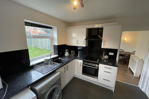 40 Shakespeare Road, Neston, CH64 9TQ