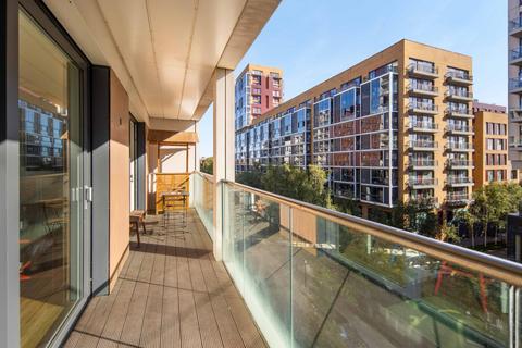 2 bedroom flat for sale, Roseberry Place, London, E8