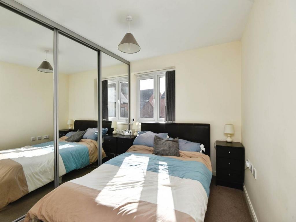 Bedroom 1 (1)
