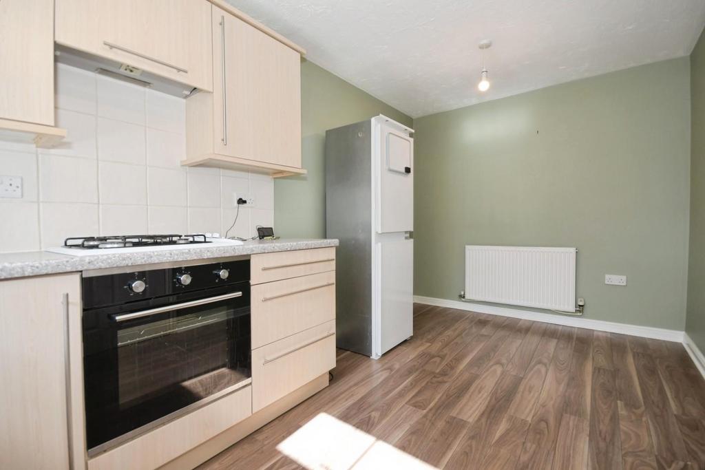 KITCHEN 02.jpg