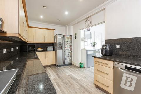 24 Upper Rainham Road, Hornchurch, RM12 4BZ