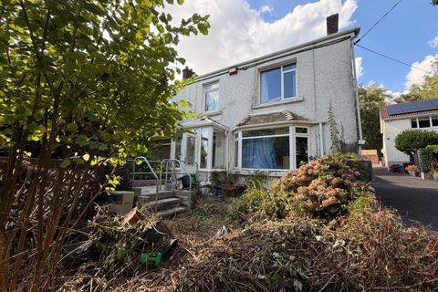 4 bedroom detached house for sale, Main Road, Cilfrew, Neath, Neath Port Talbot.