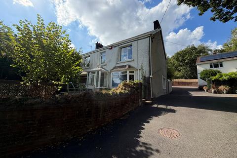 4 bedroom detached house for sale, Main Road, Cilfrew, Neath, Neath Port Talbot.