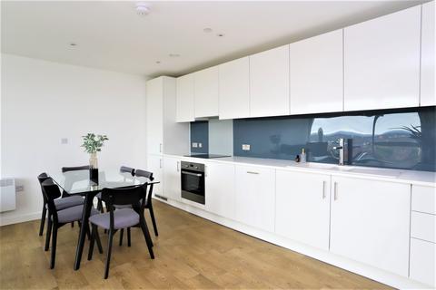 3 bedroom apartment to rent, The Filaments, Salford Salford M3