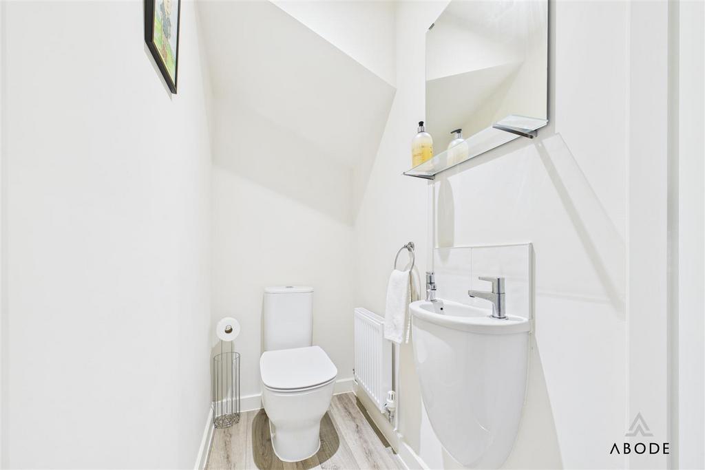 CAM03473 G0-PR0443-STILL022.jpg