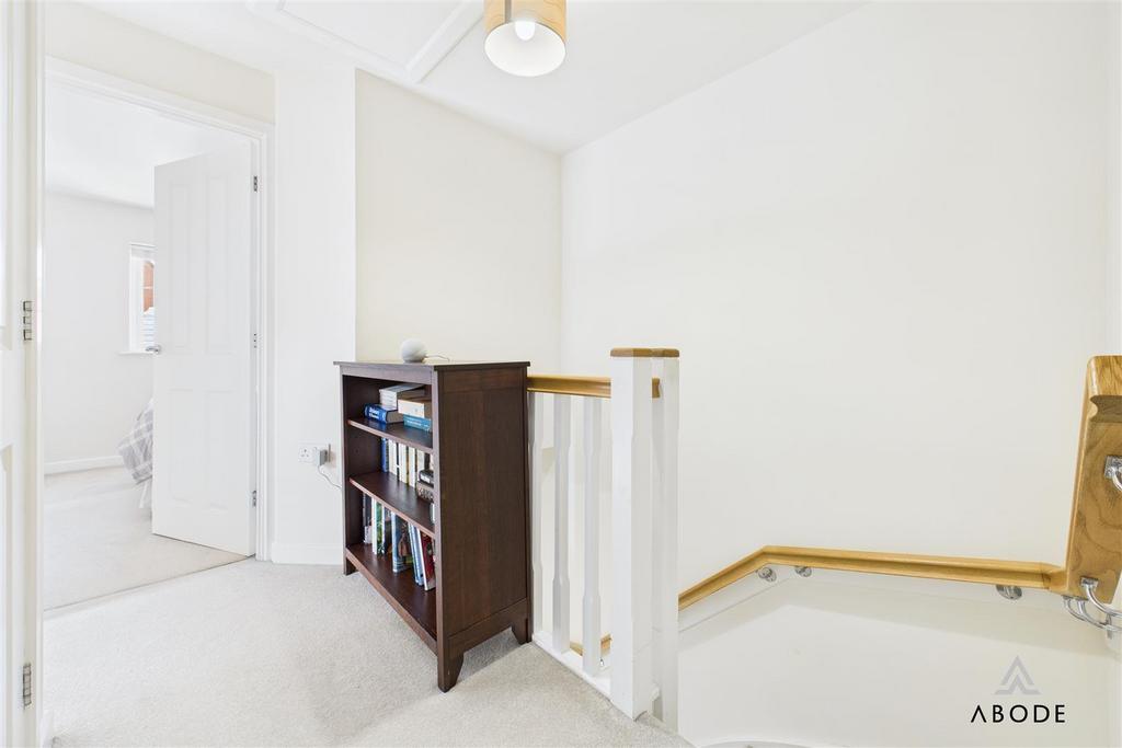 CAM03473 G0-PR0443-STILL010.jpg