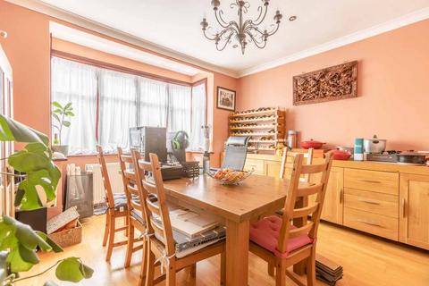 undefined, Love Lane, Iver SL0