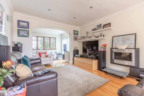 undefined, Love Lane, Iver SL0