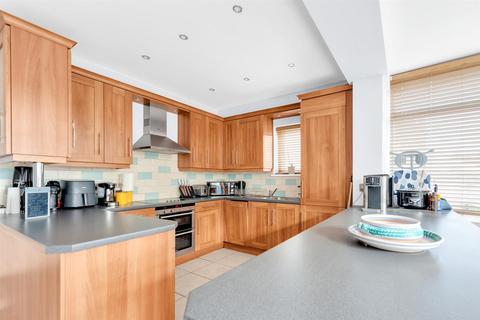 16 Sidewood Road, London, SE9 2HA