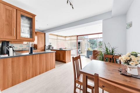 16 Sidewood Road, London, SE9 2HA