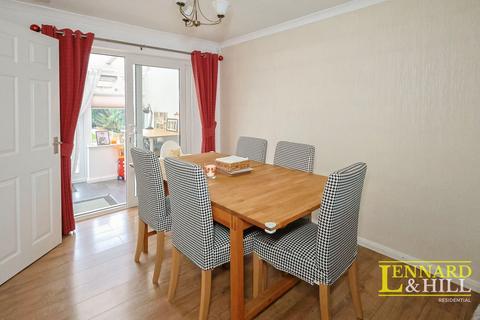 11 Bodell Close, Grays, RM16 2TB