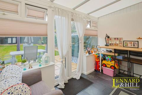 11 Bodell Close, Grays, RM16 2TB