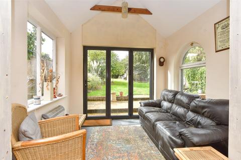 undefined, Lower Road, Faversham, Kent