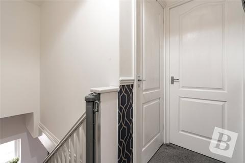 3 Campbell Close, Wickford, SS12 9HL