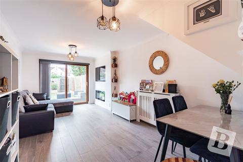 3 Campbell Close, Wickford, SS12 9HL