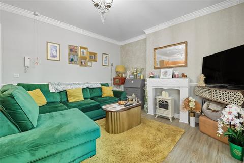 1 bedroom apartment for sale, Cambridge Court, Cambridge Road, Southend-on-Sea, Essex, SS1