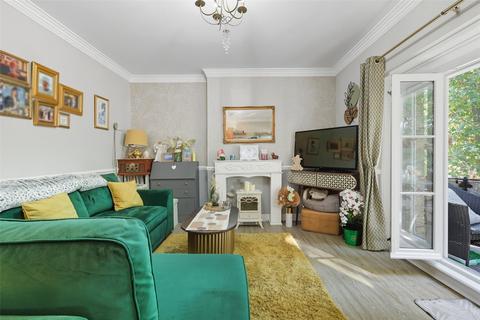 1 bedroom apartment for sale, Cambridge Court, Cambridge Road, Southend-on-Sea, Essex, SS1