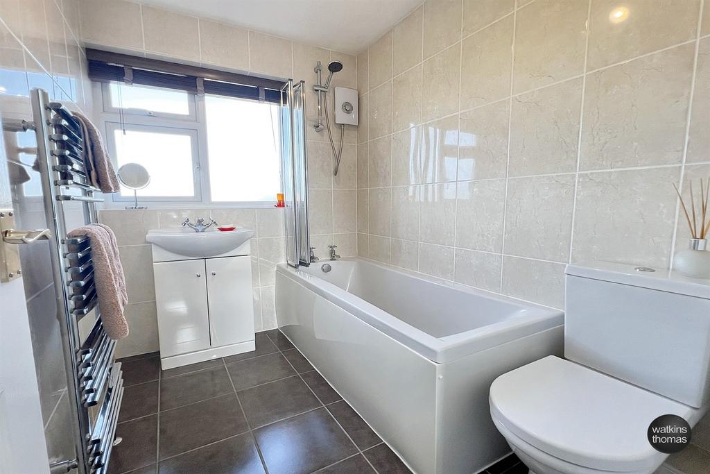 Ensuite Bathroom