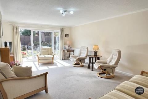 4 bedroom detached house for sale, Loder Drive, Aylestone Hill, Hereford, HR1